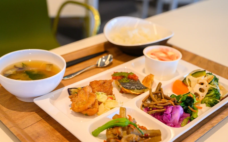 シナジーカフェ「GMO Yours」の食事の写真